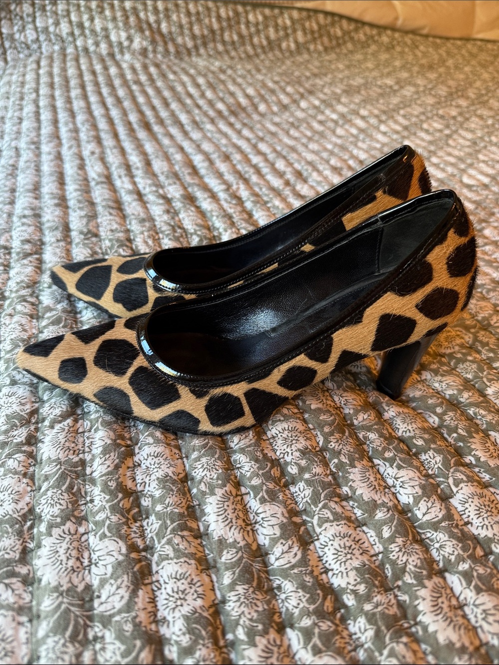 Vintage‎ Leather Via Spiga Leopard Print Pointed Pumps in Black and Tan